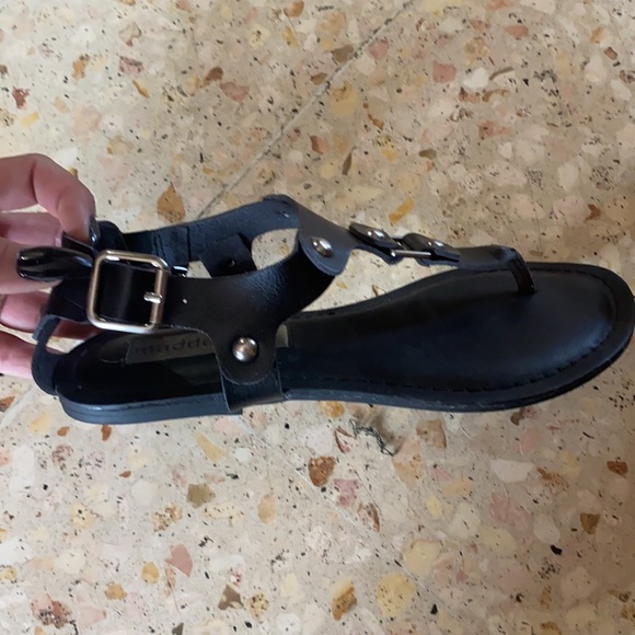 Metal studded black sandals - Picture 3 of 5